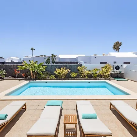 Villa Amara - Sea Views & Private Heated Pool Villa Playa Blanca (Lanzarote)