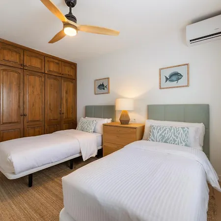 Villa Villa Amara - Sea Views & Private Heated Pool *