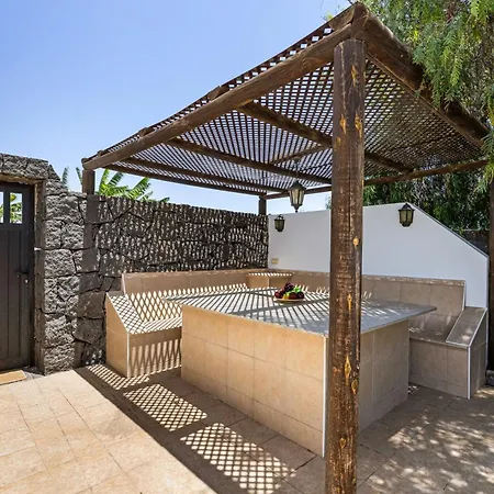 Villa Villa Amara - Sea Views & Private Heated Pool *