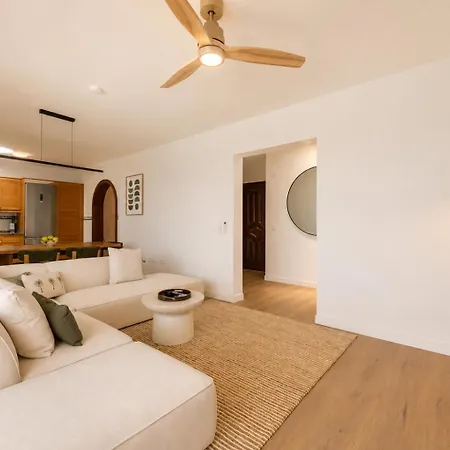 Villa Amara - Sea Views & Private Heated Pool Villa